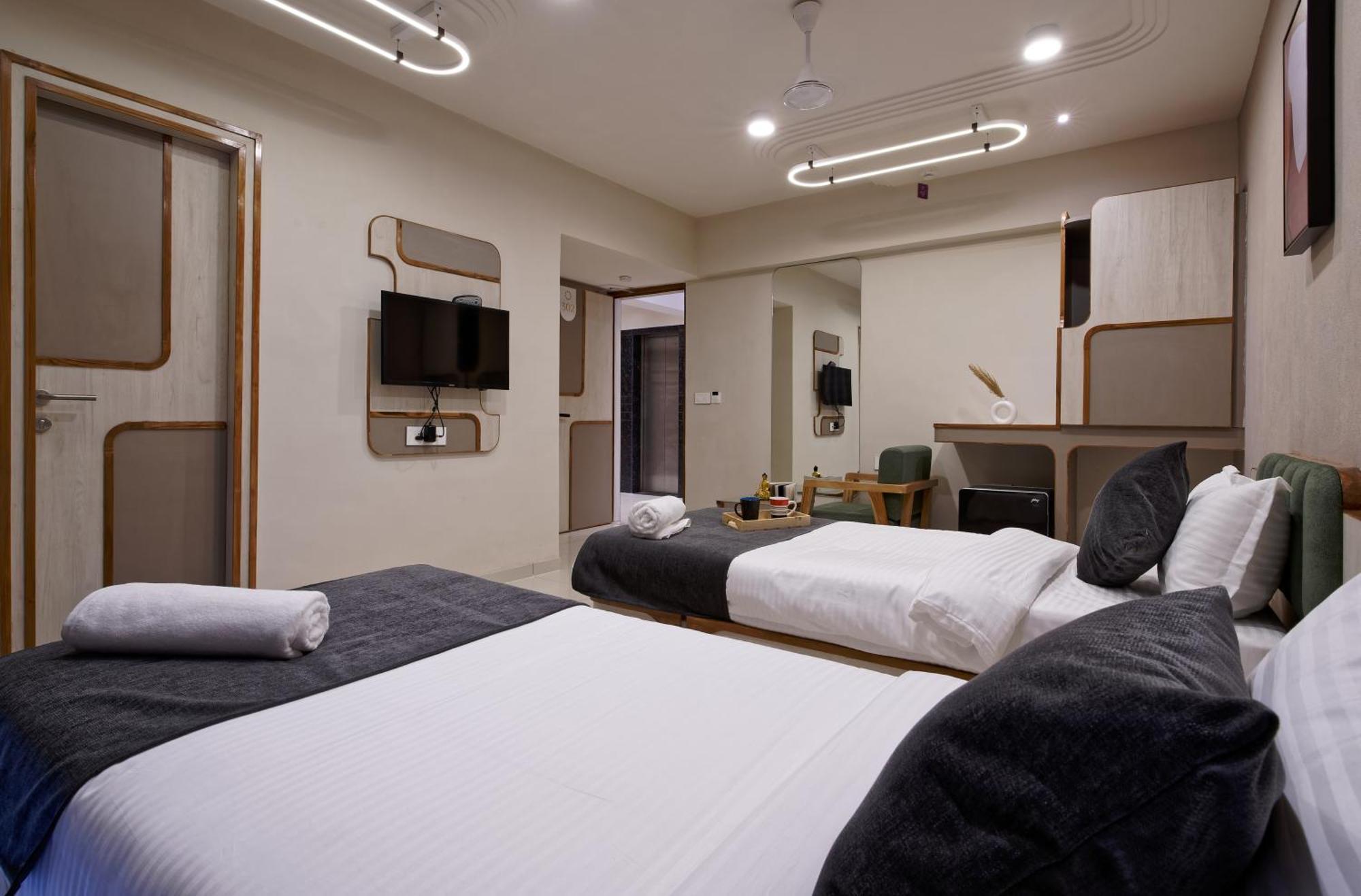 Exora Inn Ahmedabad Exterior photo